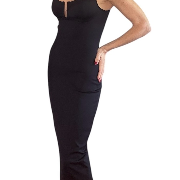 Good American Elegant Black Sleeveless Dress Size 2 - Picture 2 of 7